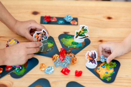 Книга Ігровий набір "У пошуках скарбів", гра + розповідь + аудіоказка